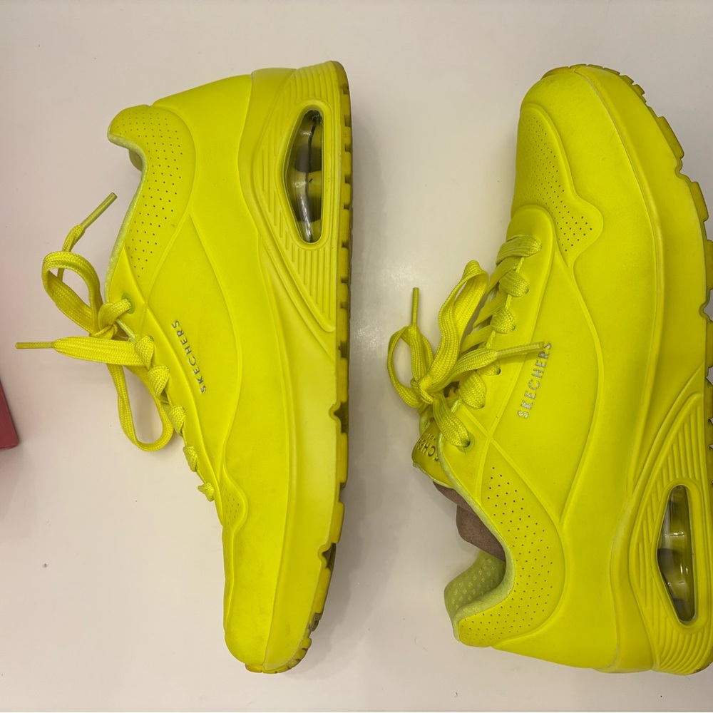 Men's Lime Skechers Sneakerd